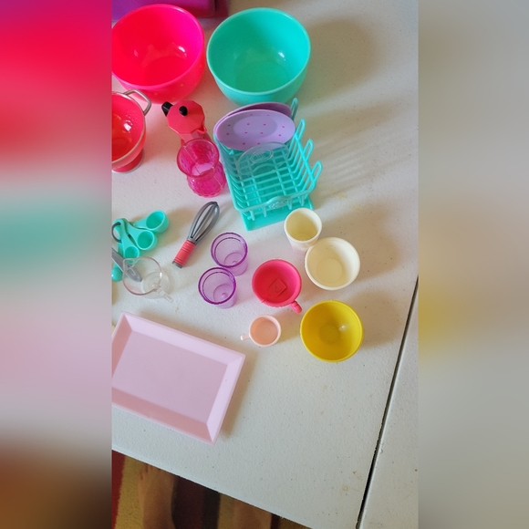 GUC Doll Kitchen with Accessories - Picture 4 of 12